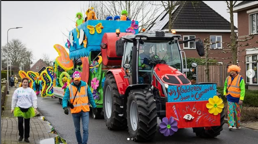 Carnavalswagen Vlamboyant met licht en geluid van NVM